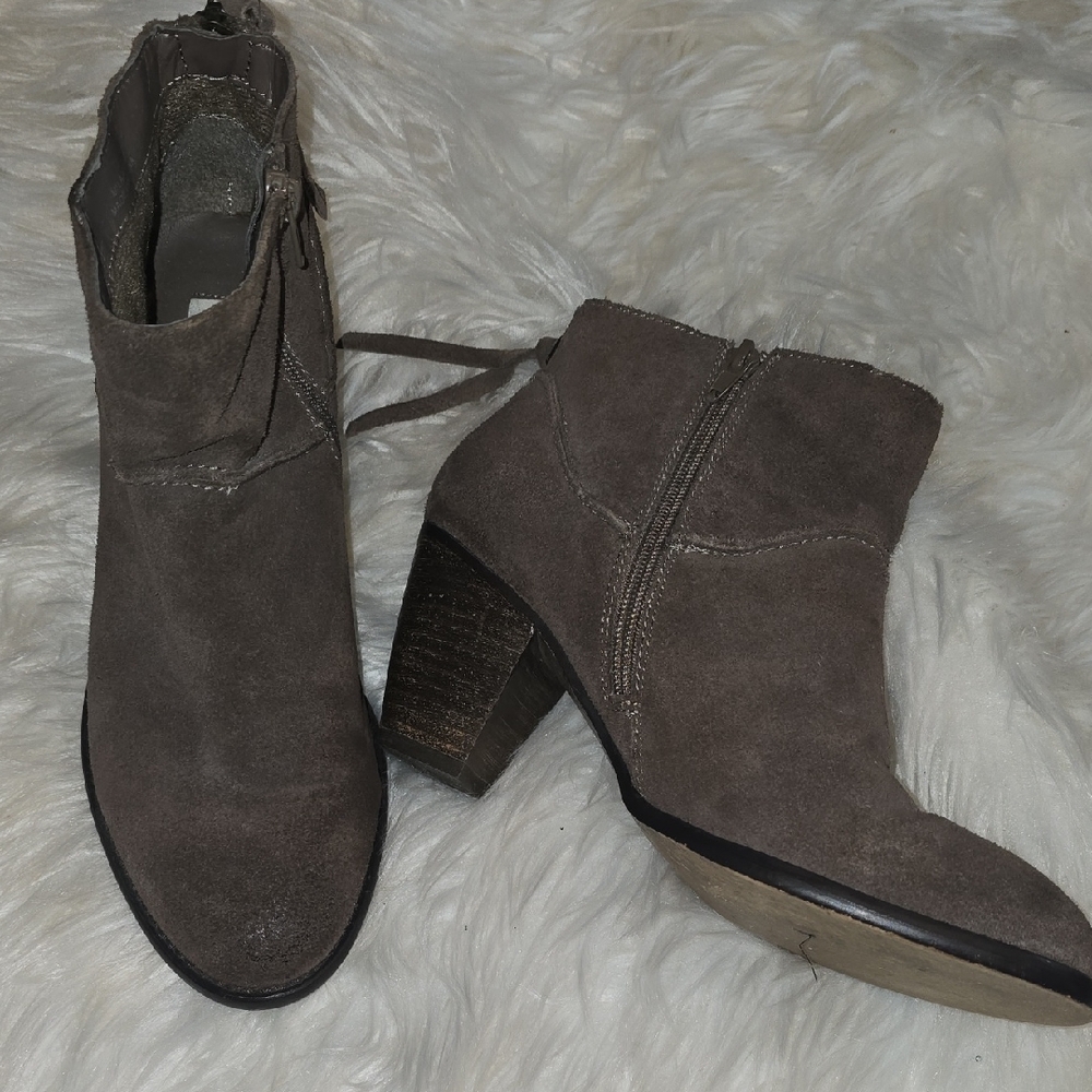 Steve Madden Taupe Ankle Booties